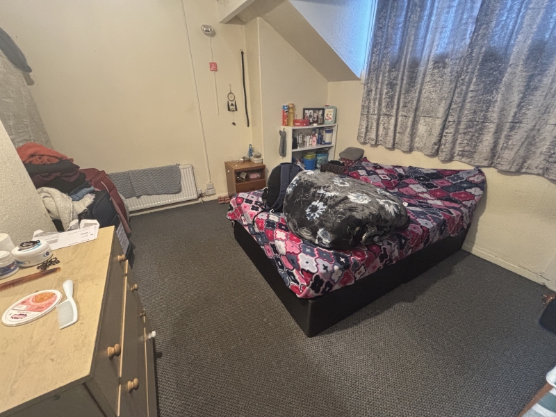 4 bed terraced house, Thornville Street, Hyde Park