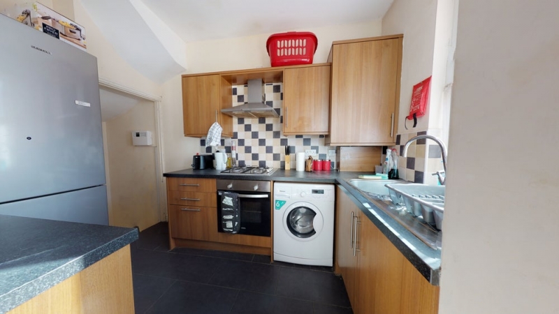 4 bed terraced house, Mayville Street, Hyde Park