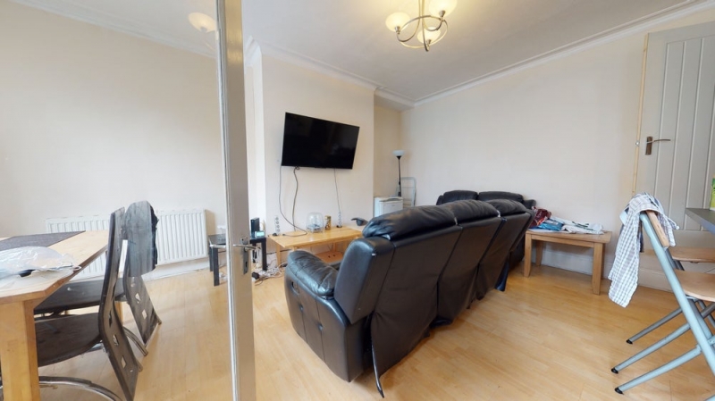 4 bed terraced house, Mayville Street, Hyde Park