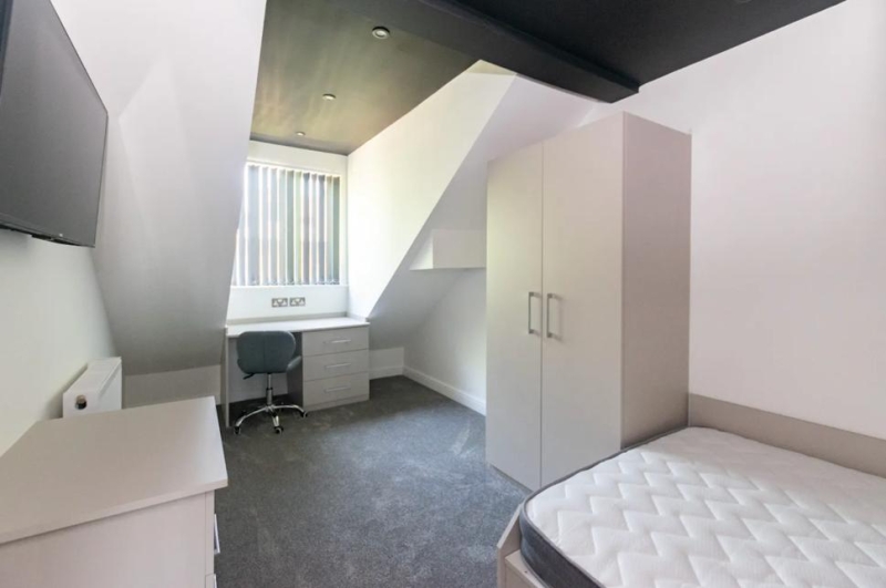 Room 4
